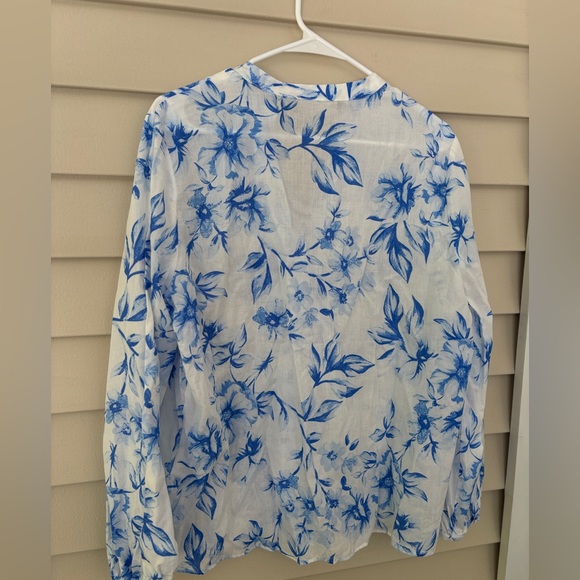 Zara Printed Cotton Blouse White with Blue Flowers, size Large - Picture 10 of 11
